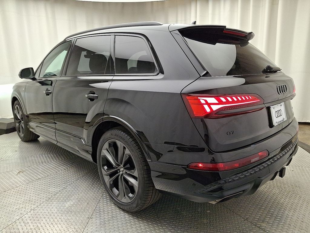 New 2026 Audi Q7 Premium Plus SUV