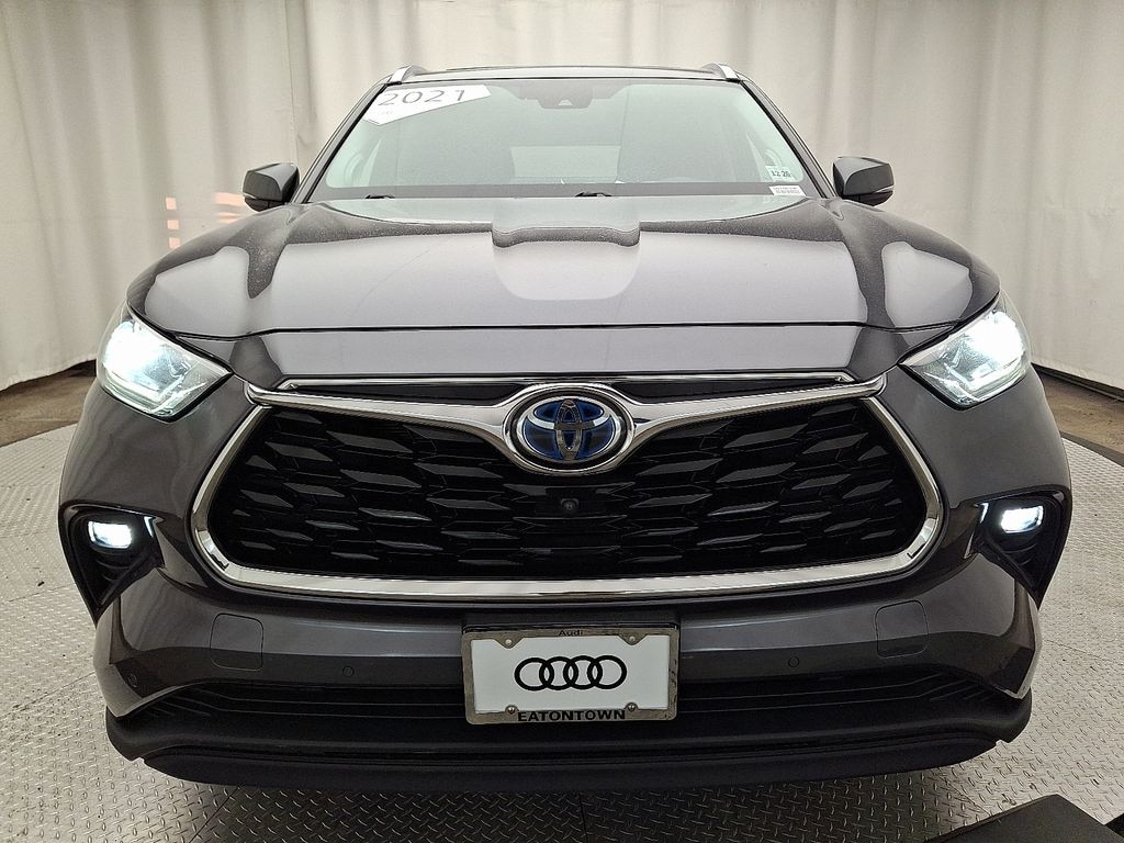 Used 2021 Toyota Highlander Hybrid Limited SUV