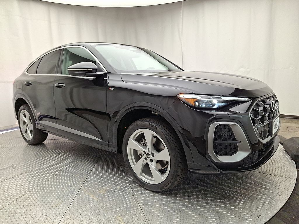 2025 Audi Q5 2.0T Premium Plus photo 2