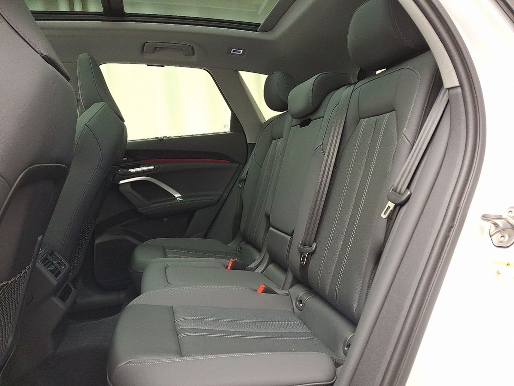2025 Audi Q5 Premium Plus - Photo 6