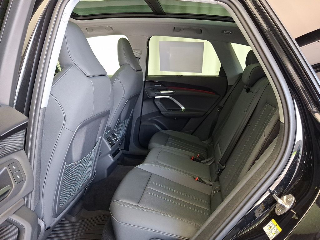 2025 Audi Q5 Premium Plus - Photo 10
