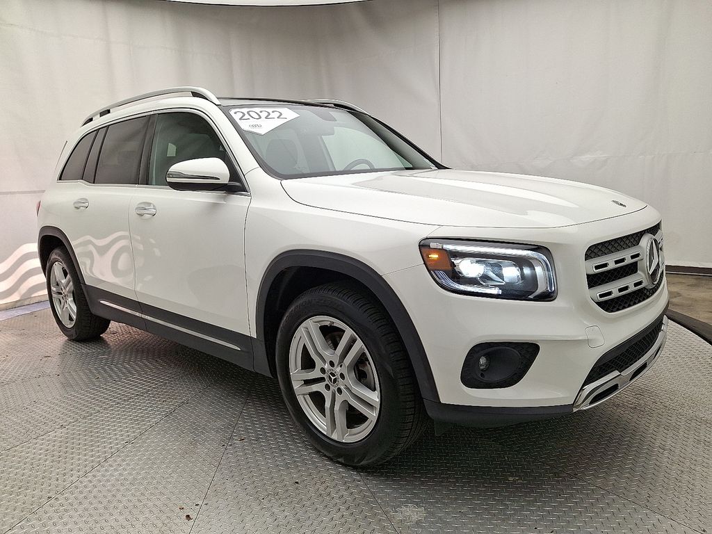 2022 Mercedes Benz GLB 250 photo 3