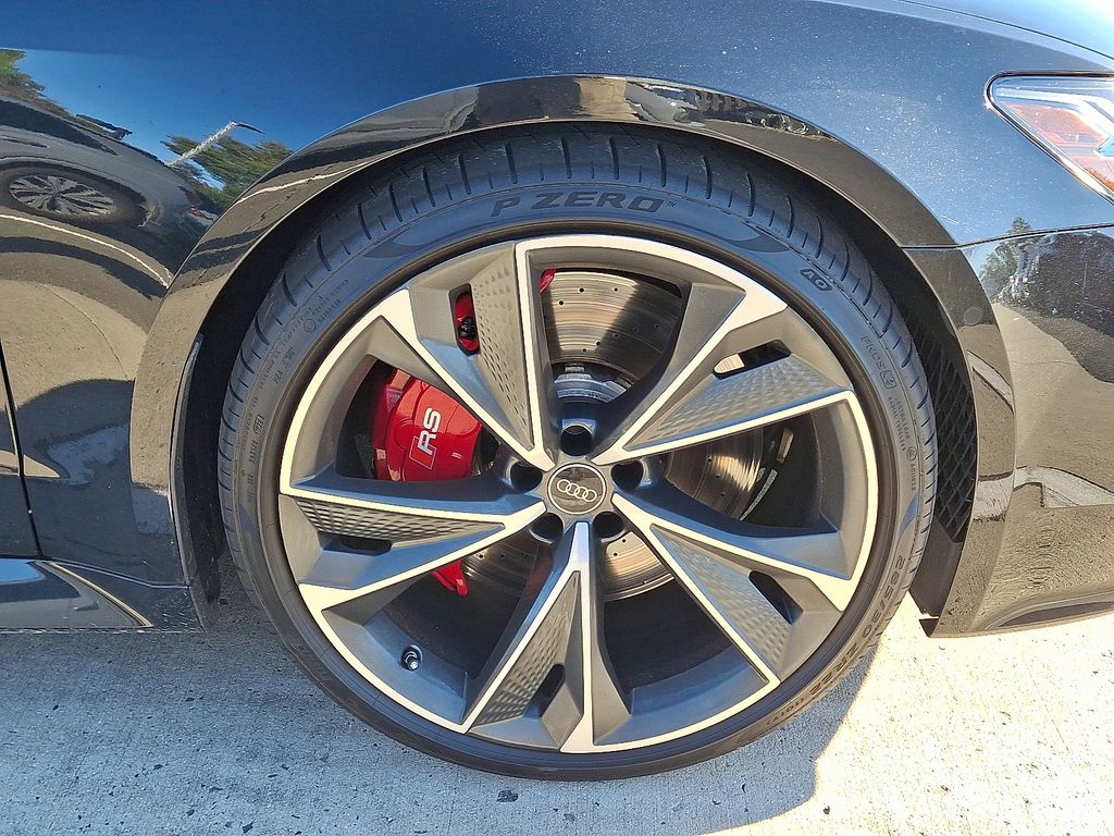 2023 Audi RS 7 Base photo 3