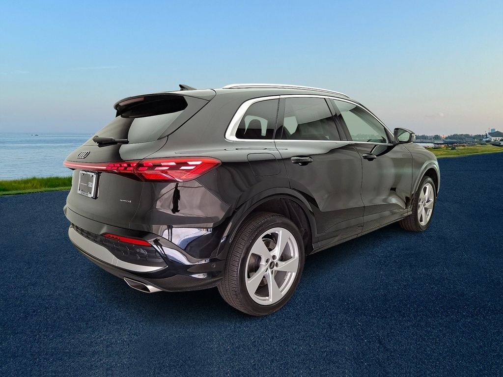 2025 Audi Q5 Premium Plus - Photo 4