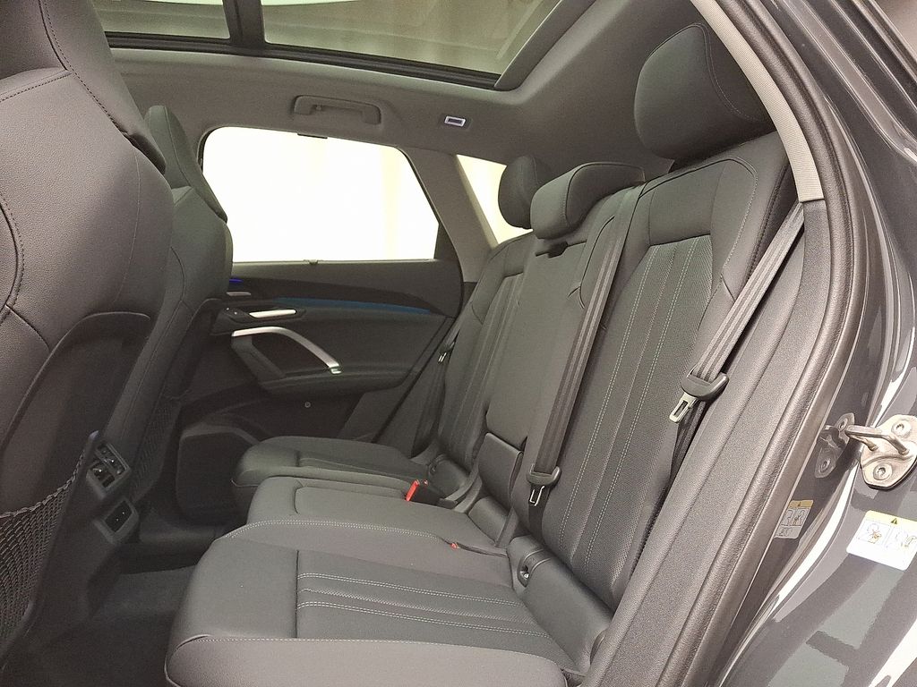 2025 Audi Q5 Premium Plus - Photo 6