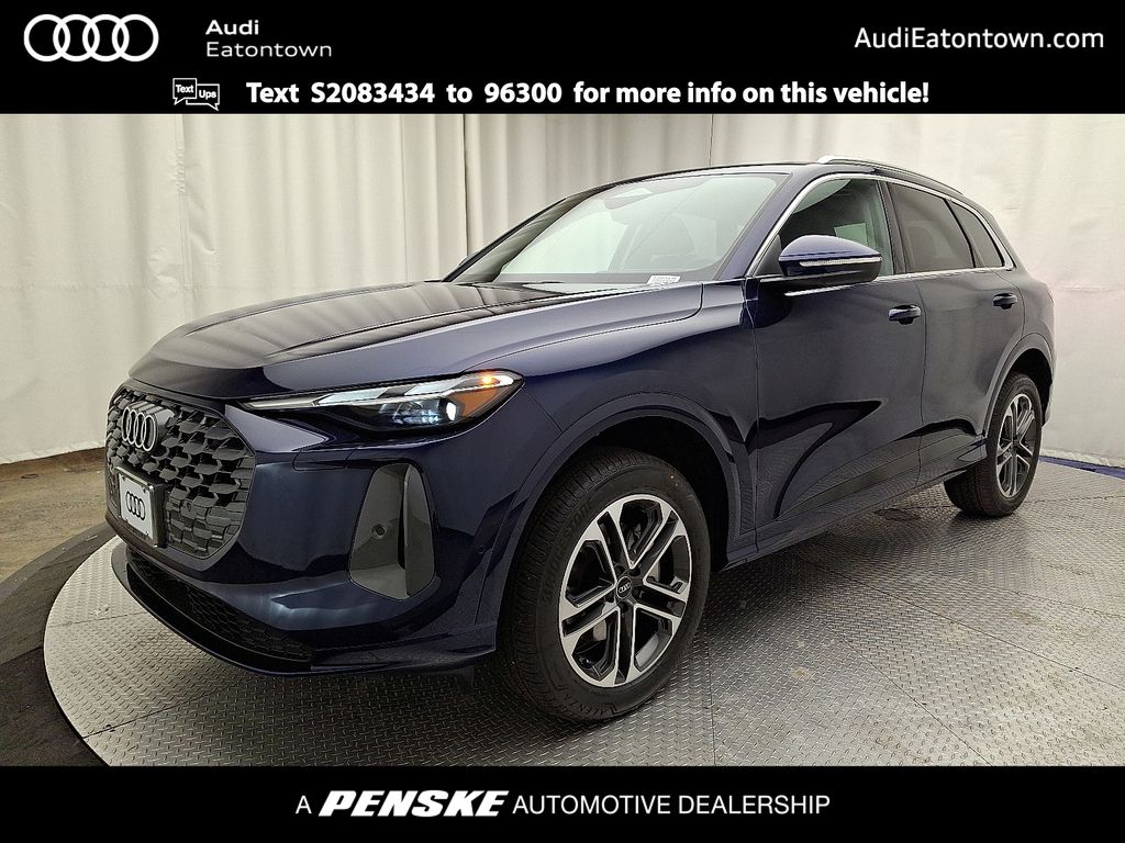 2025 Audi New Q5 Premium's photo