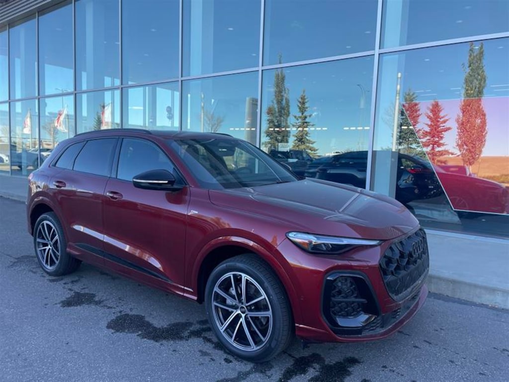 New 2025 Audi 2.0T Technik SUV