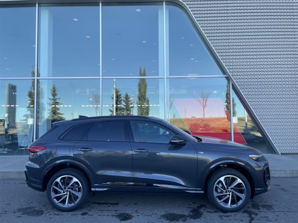 New 2025 Audi 2.0T Progressiv SUV