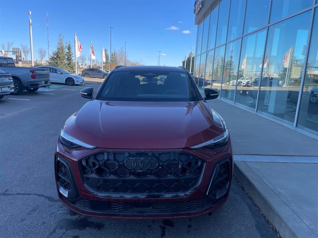 New 2025 Audi 2.0T Technik SUV