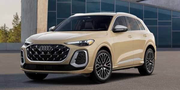 MY25_SQ5_Sahkir%20Gold%20Metallic.jpg