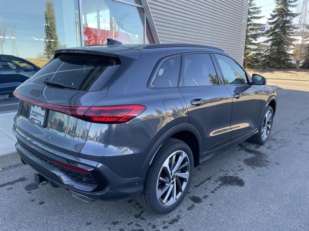 New 2025 Audi 2.0T Progressiv SUV