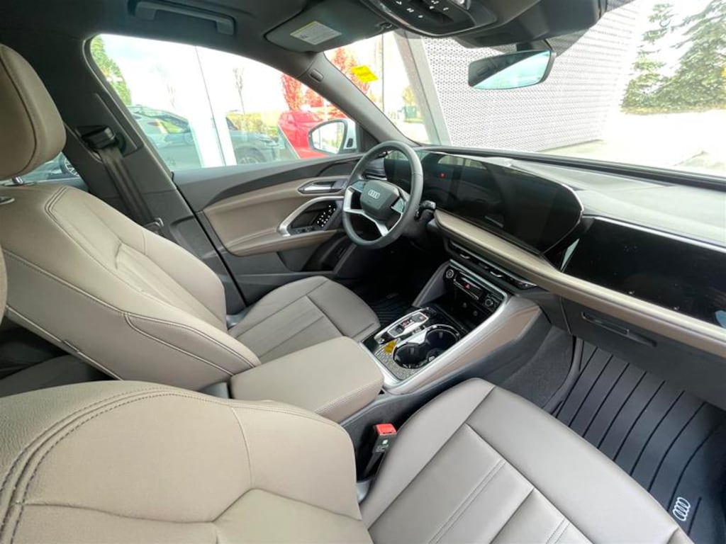 New 2025 Audi 2.0T SUV