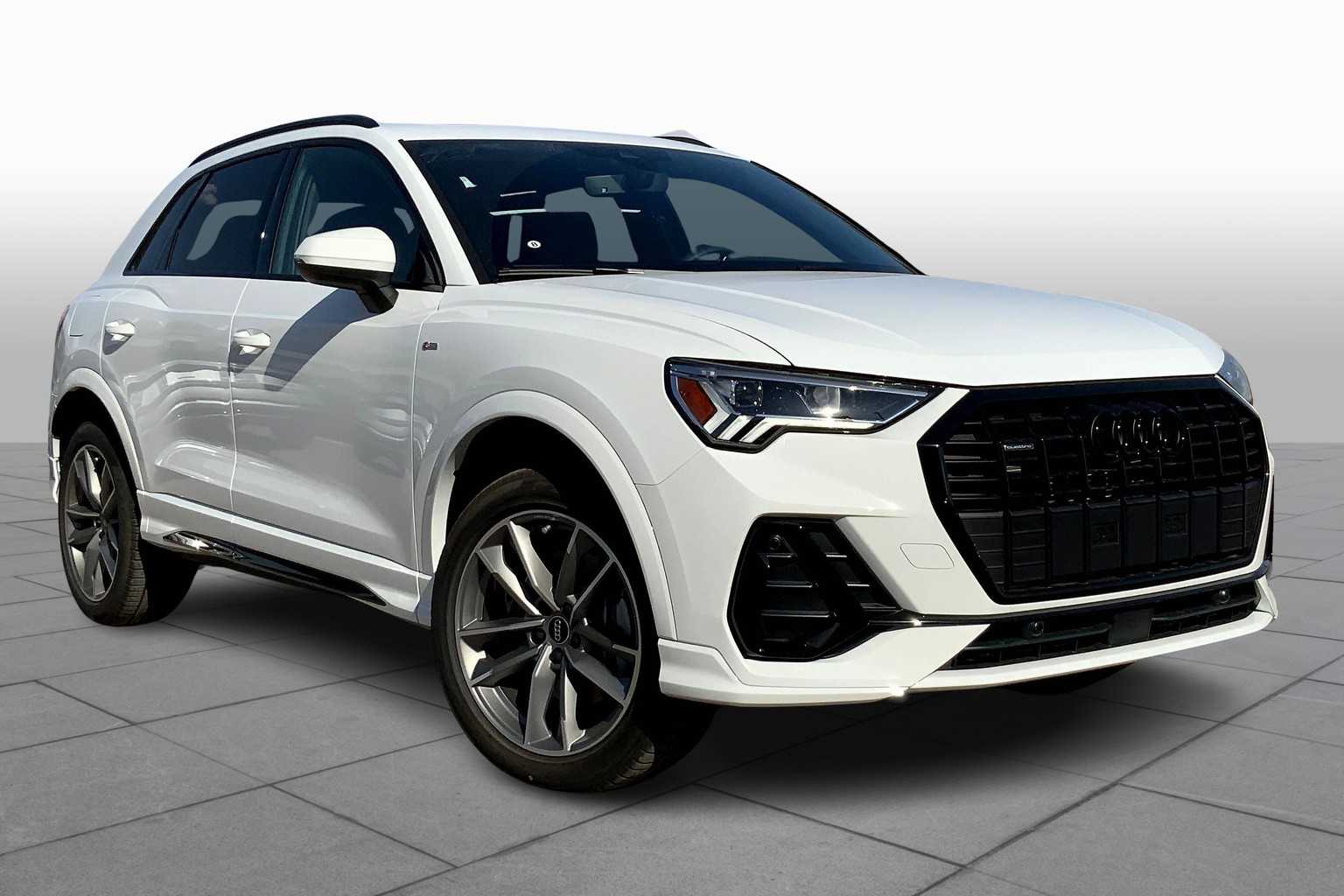 2025 Audi Q3 45 TFSI S line Premium photo 2