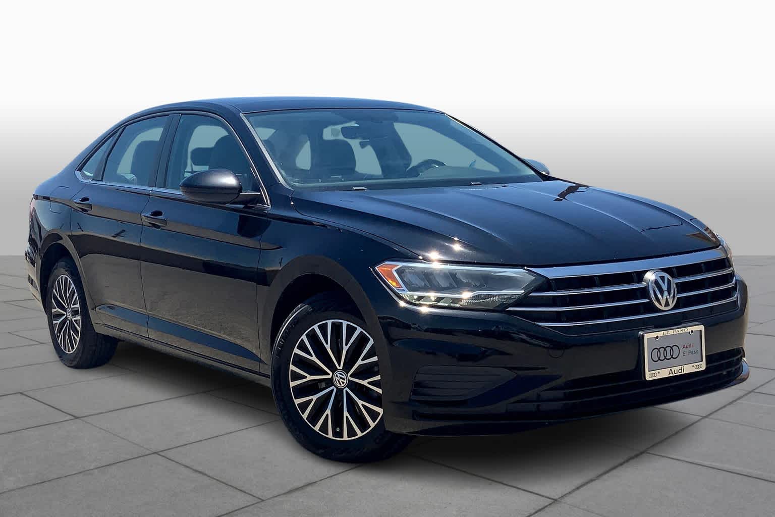 Used 2019 Volkswagen Jetta SE with VIN 3VWC57BU2KM238453 for sale in El Paso, TX