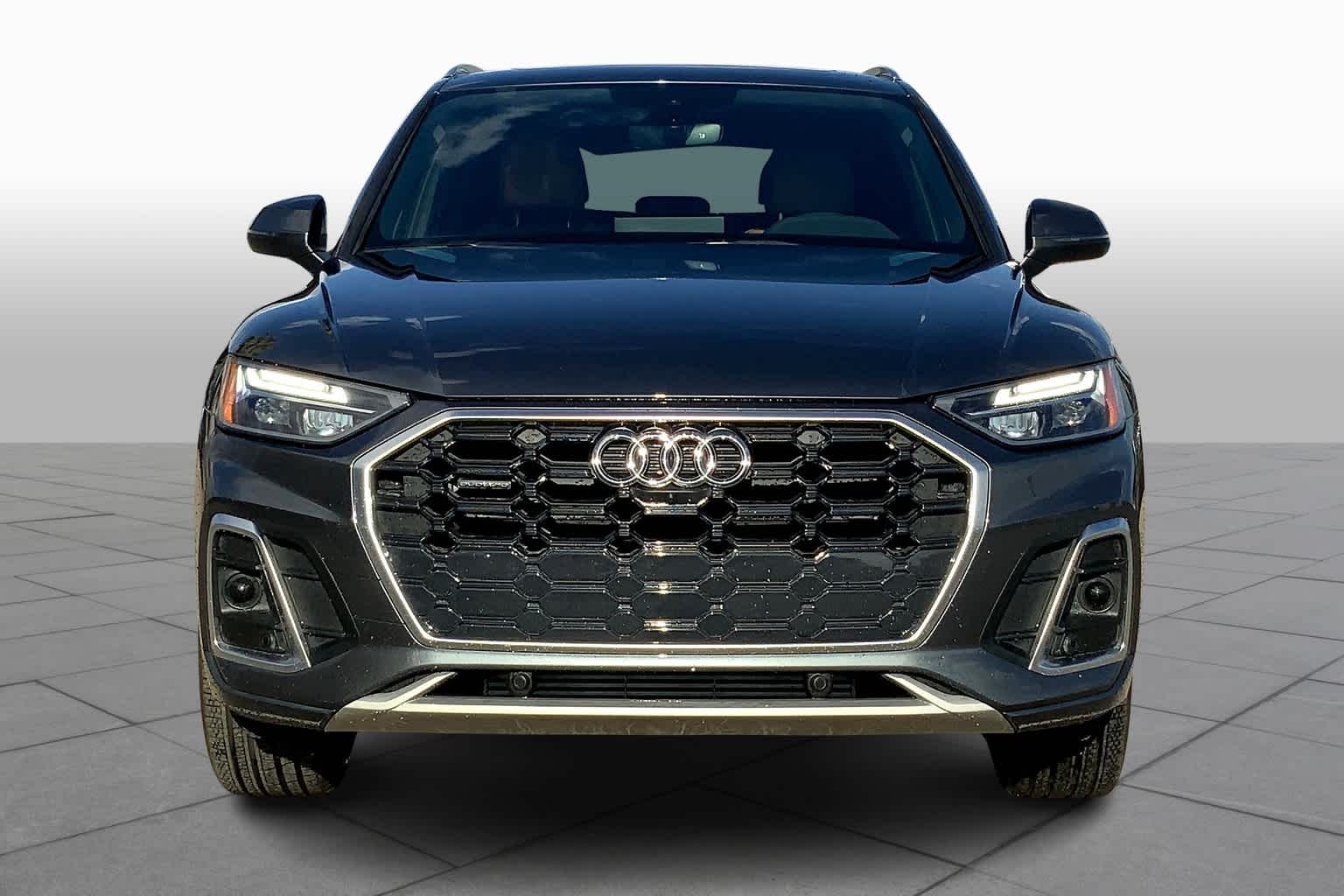 2024 Audi Q5 S line Premium Plus 45 TFSI photo 2