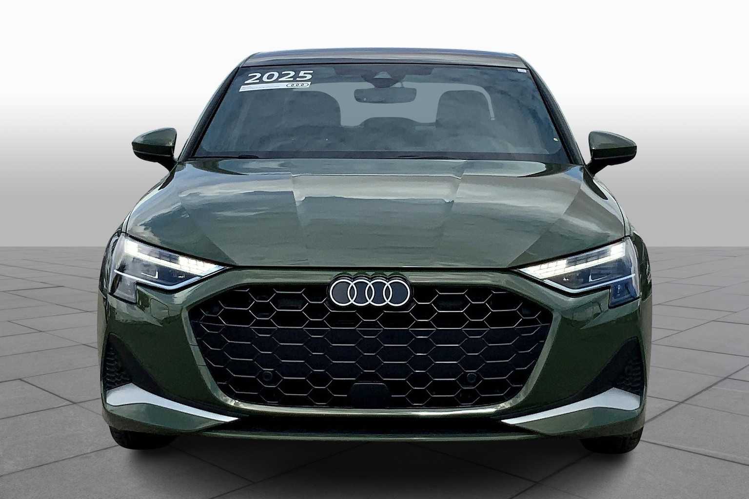 2025 Audi A3 Premium Plus 40 TFSI Quattro photo 3