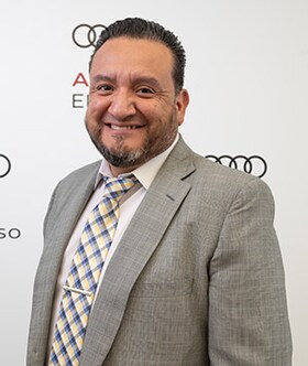 Staff member Daniel Casillas from ID_22503c67fb13