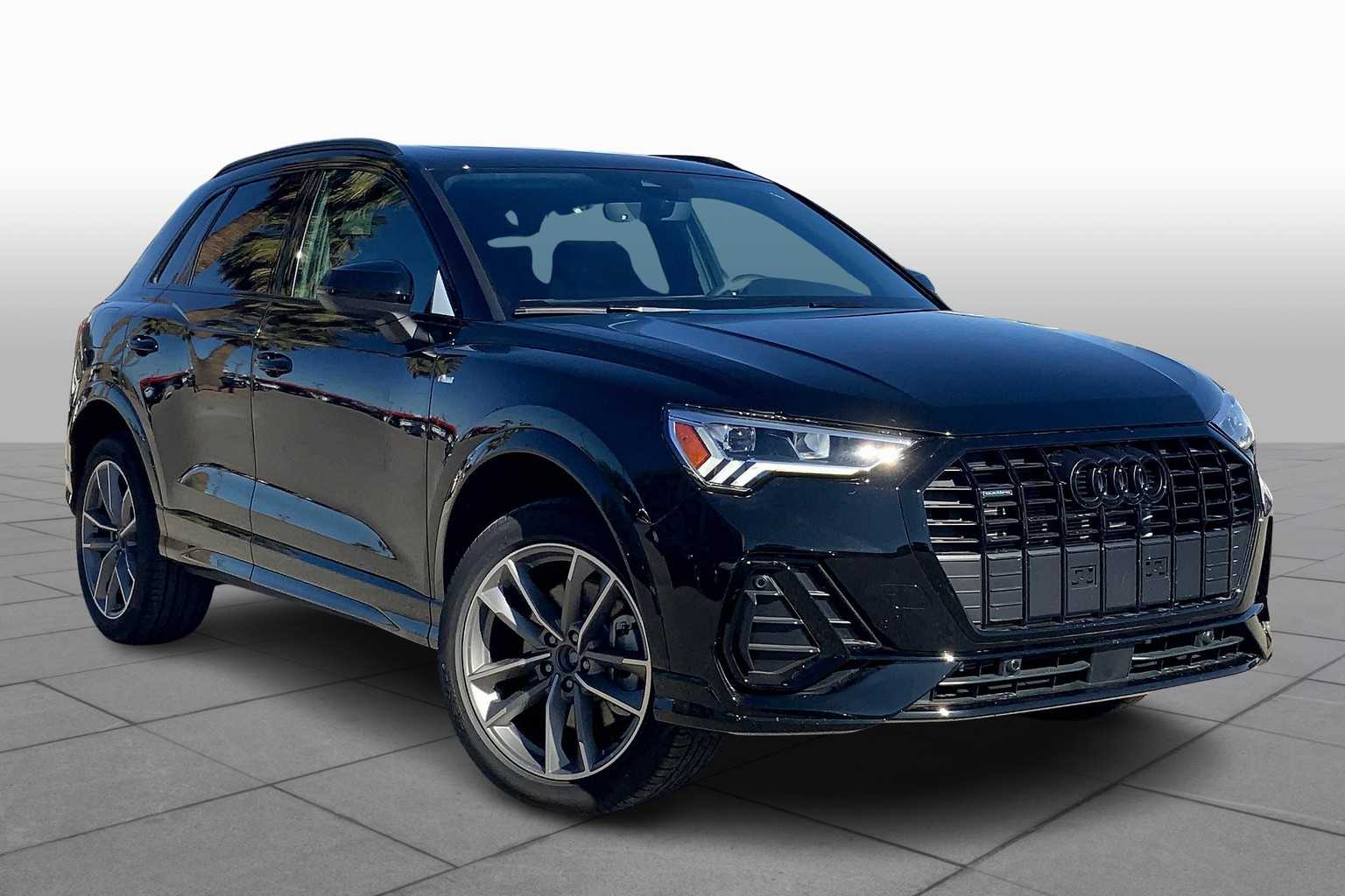 2025 Audi Q3 45 TFSI S line Premium photo 2