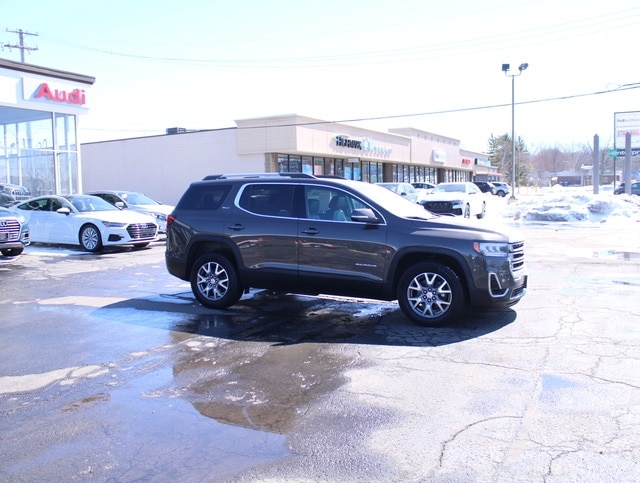 Used 2020 GMC Acadia SLT with VIN 1GKKNULS1LZ172105 for sale in Erie, PA