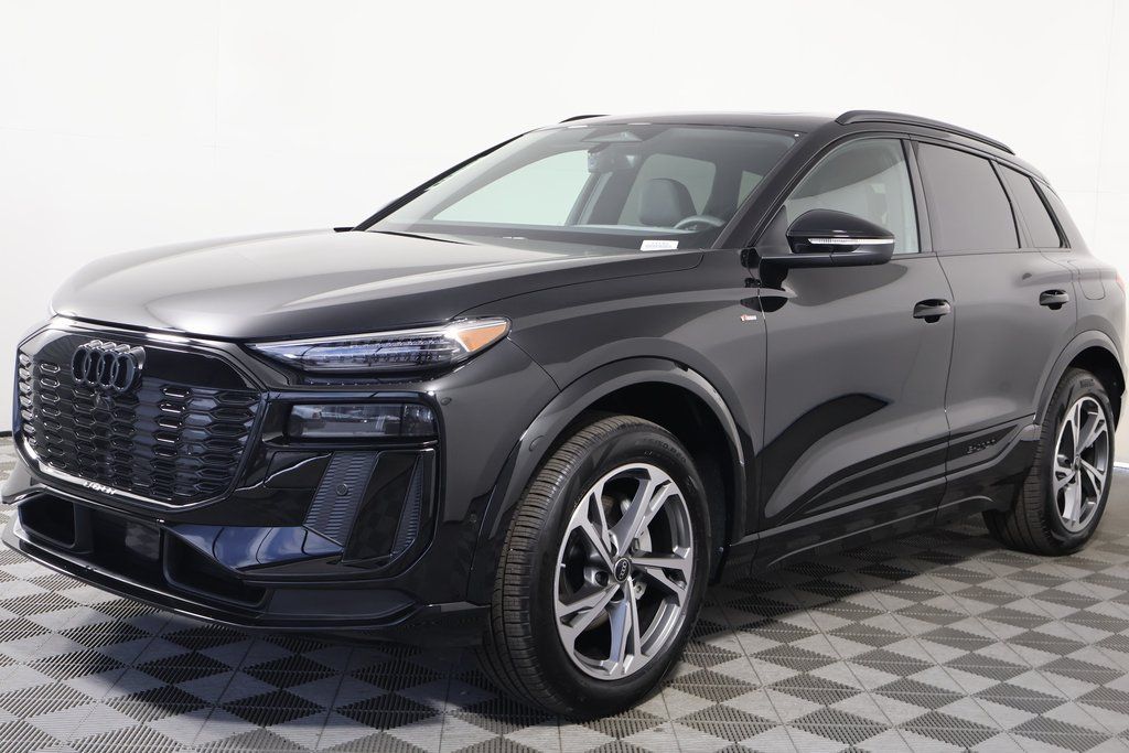 2027 Audi Q6 e-tron Premium Plus quattro's photo