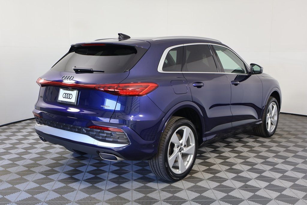 New 2025 Audi Q5 2.0T Premium SUV