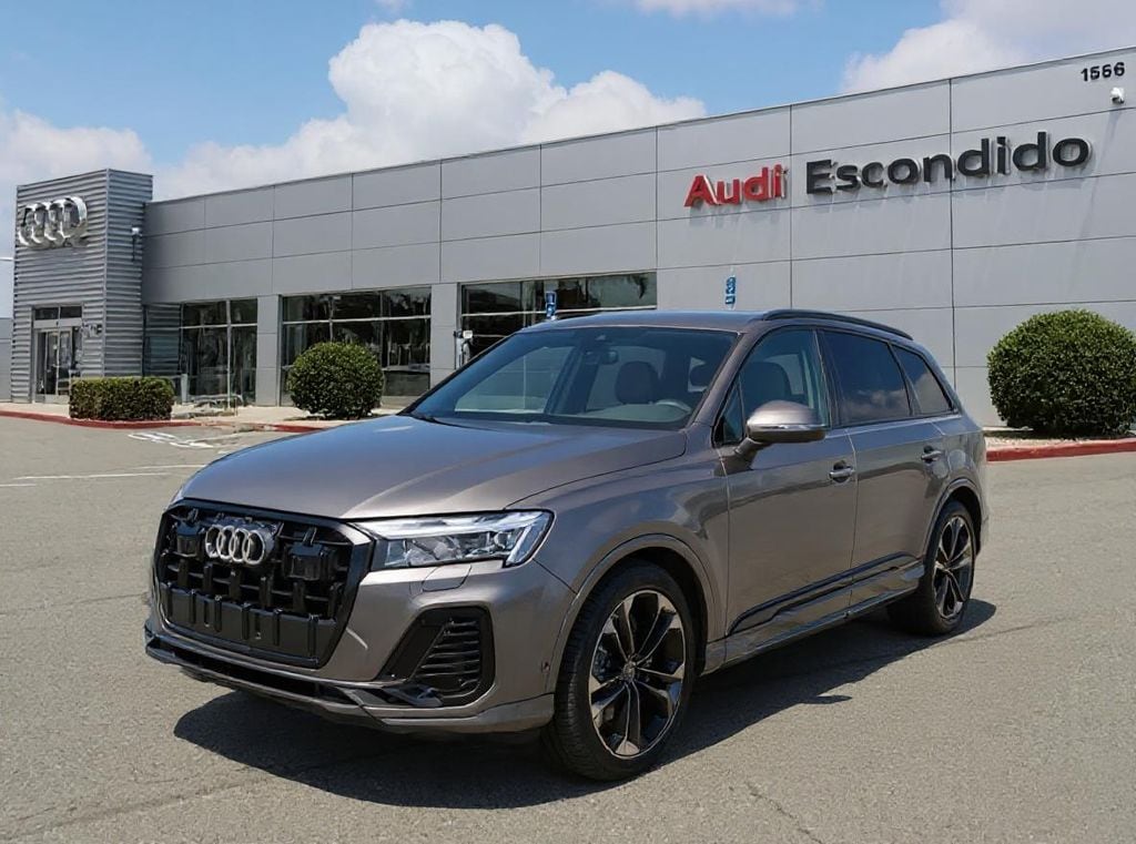 2026 Audi Q7 Premium Plus's photo