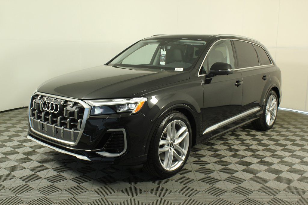 2025 Audi Q7 Premium Plus's photo