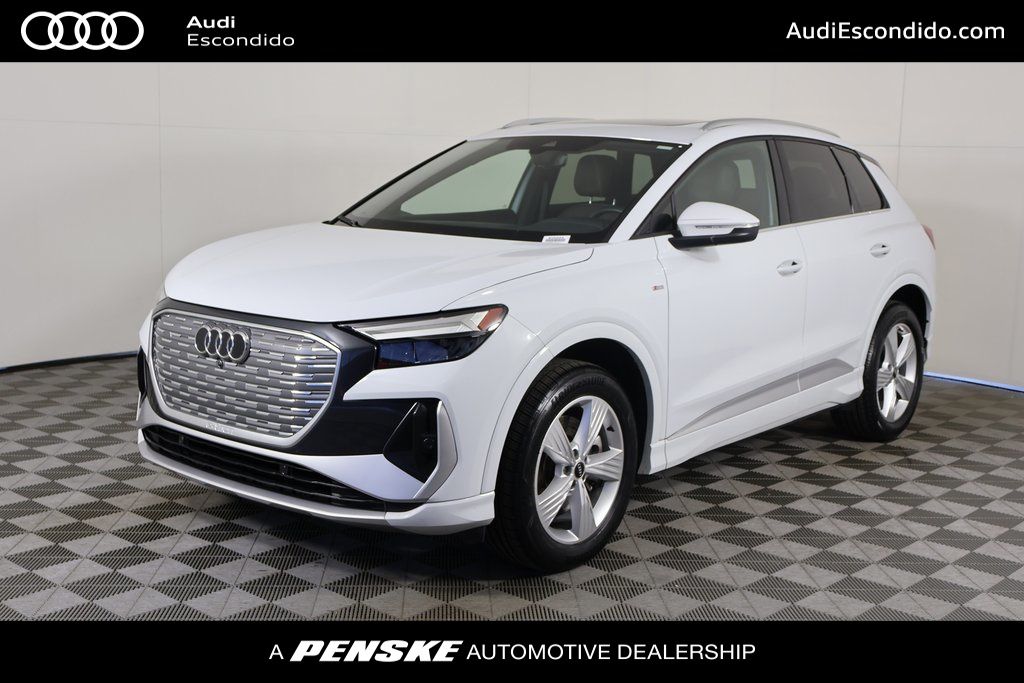 2023 Audi Q4 e-tron Premium's photo