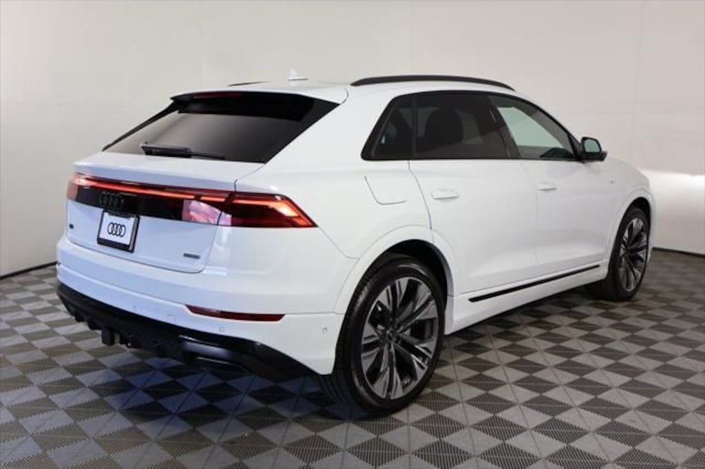 New 2026 Audi Q8 Premium Plus SUV