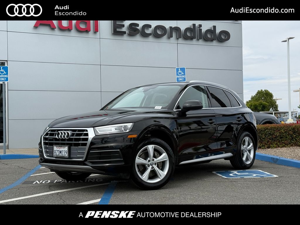 2020 Audi Q5 45 quattro S tronic Premium's photo