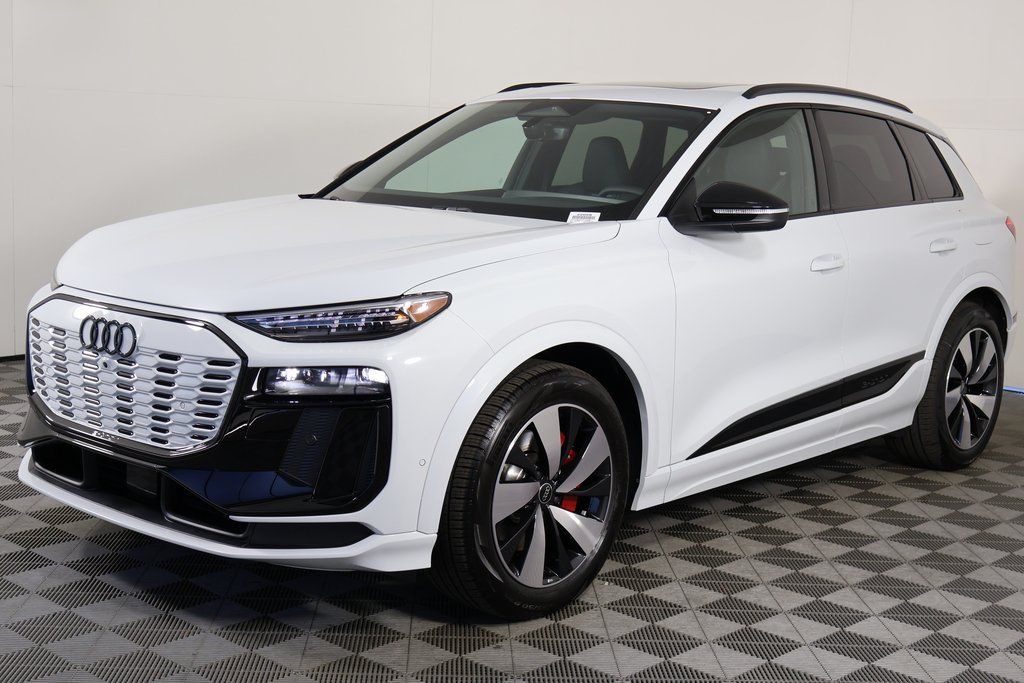 New 2025 Audi SQ6 e-tron Premium Plus SUV