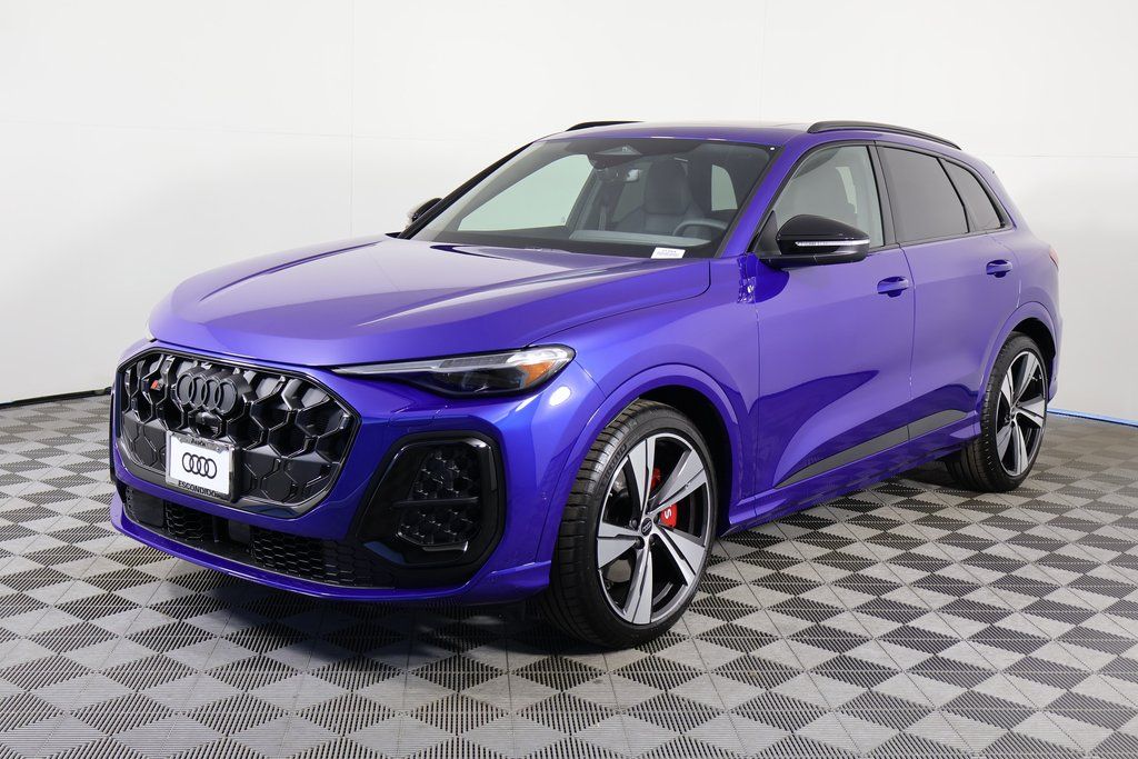 2025 Audi New SQ5 Premium Plus's photo