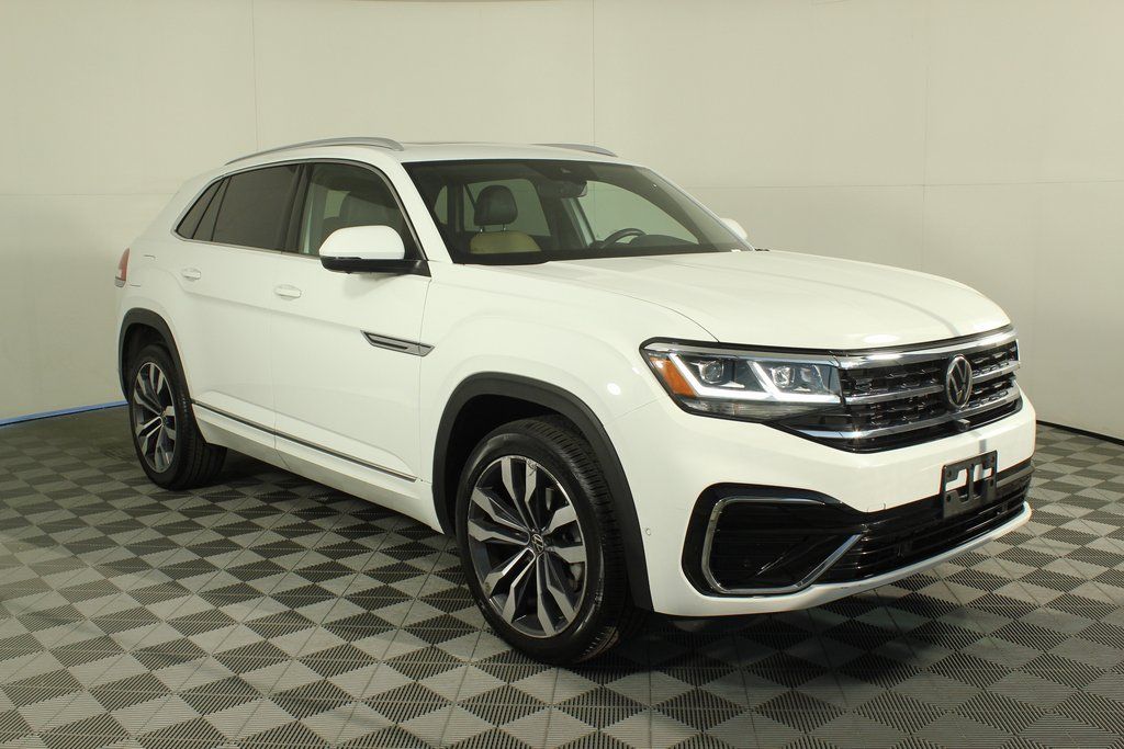2021 Volkswagen Atlas Cross Sport V6 SEL Premium R-Line photo 2