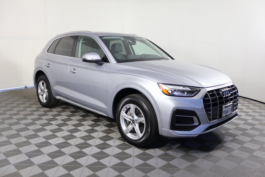 2023 Audi Q5 40 Premium photo 3