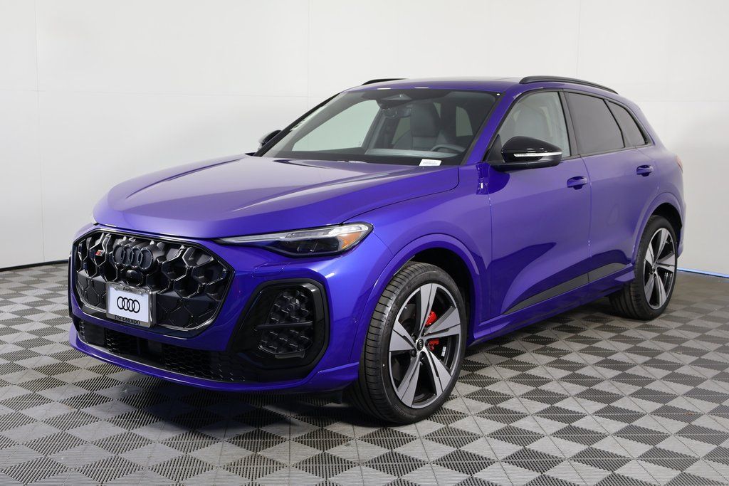 2025 Audi New SQ5 Prestige's photo