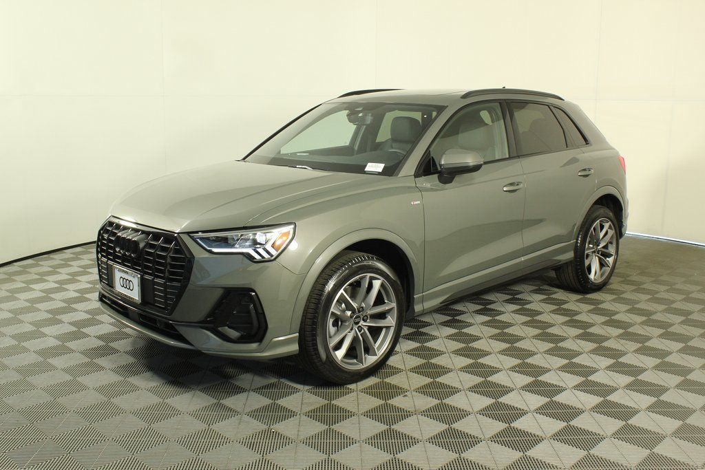2025 Audi Q3 S Line Premium's photo