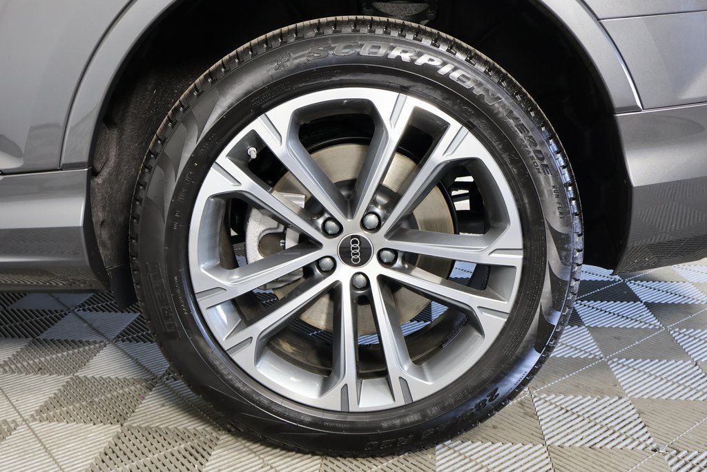 2026 Audi Q7 Premium - Photo 10