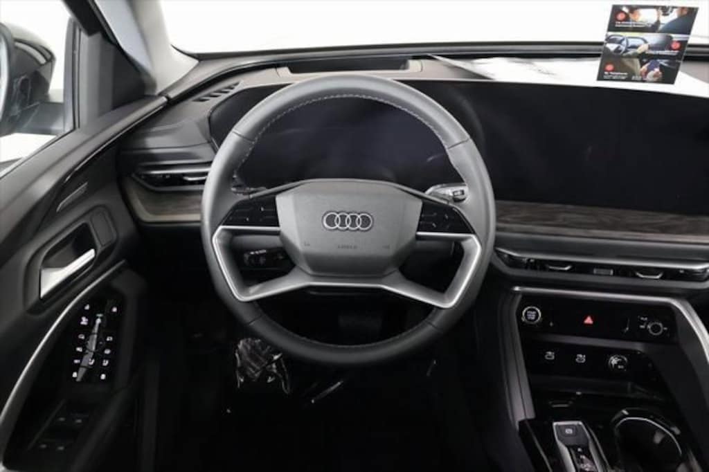 New 2025 Audi Q5 2.0T Premium Plus SUV