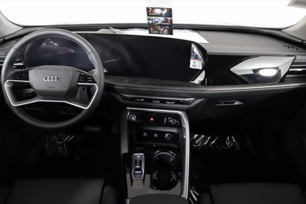 New 2025 Audi Q5 2.0T Premium Plus SUV