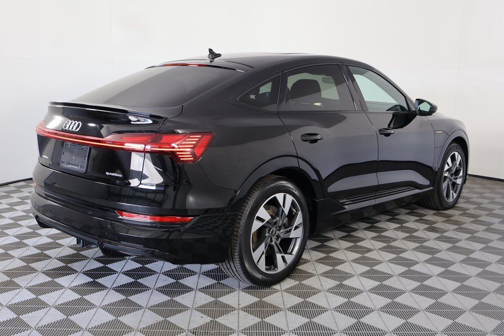 2023 Audi e-tron Sportback S line Premium photo 3