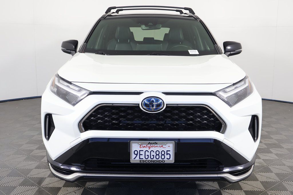 2022 Toyota RAV4 Prime XSE photo 2