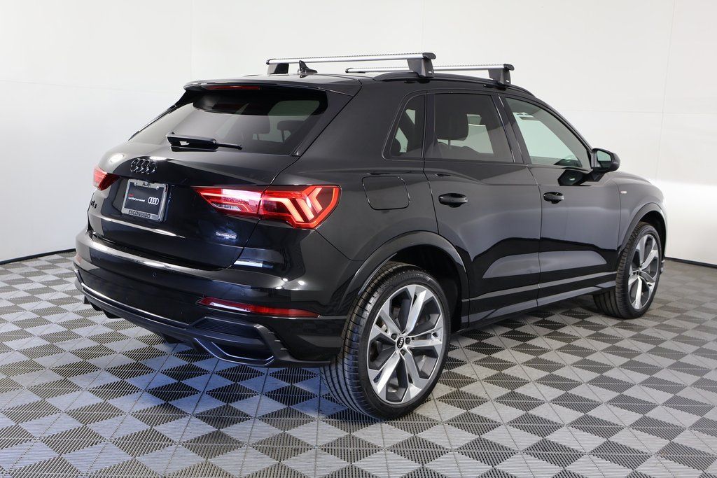 2022 Audi Q3 45 TFSI S line Premium photo 4