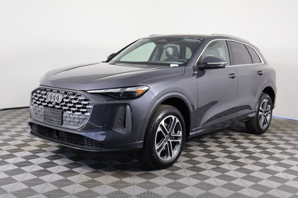 New 2025 Audi Q5 2.0T Premium SUV