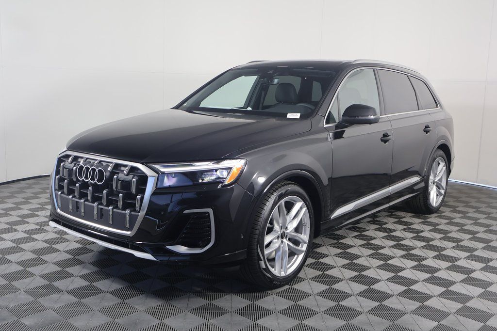 2025 Audi Q7 Premium Plus's photo