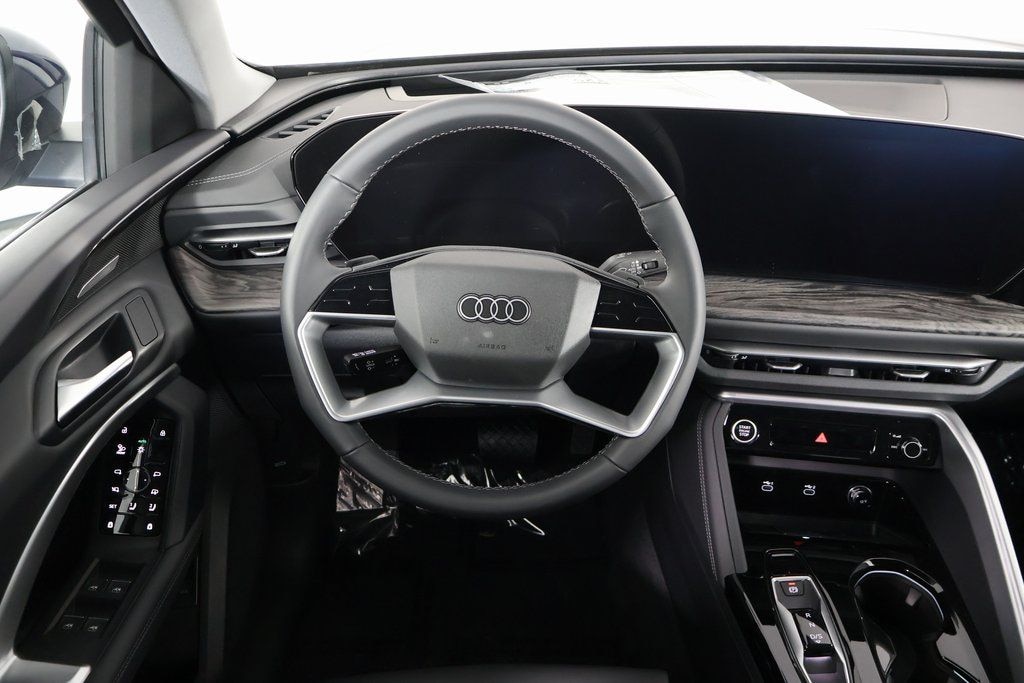New 2025 Audi Q5 2.0T Premium SUV