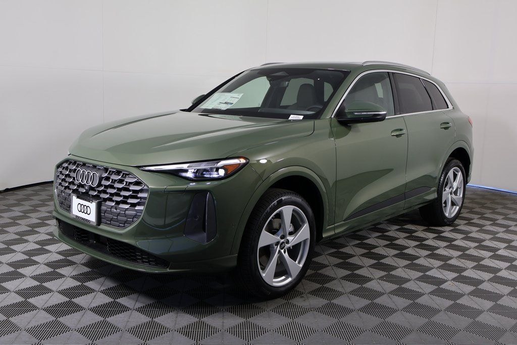 New 2025 Audi Q5 2.0T Premium SUV