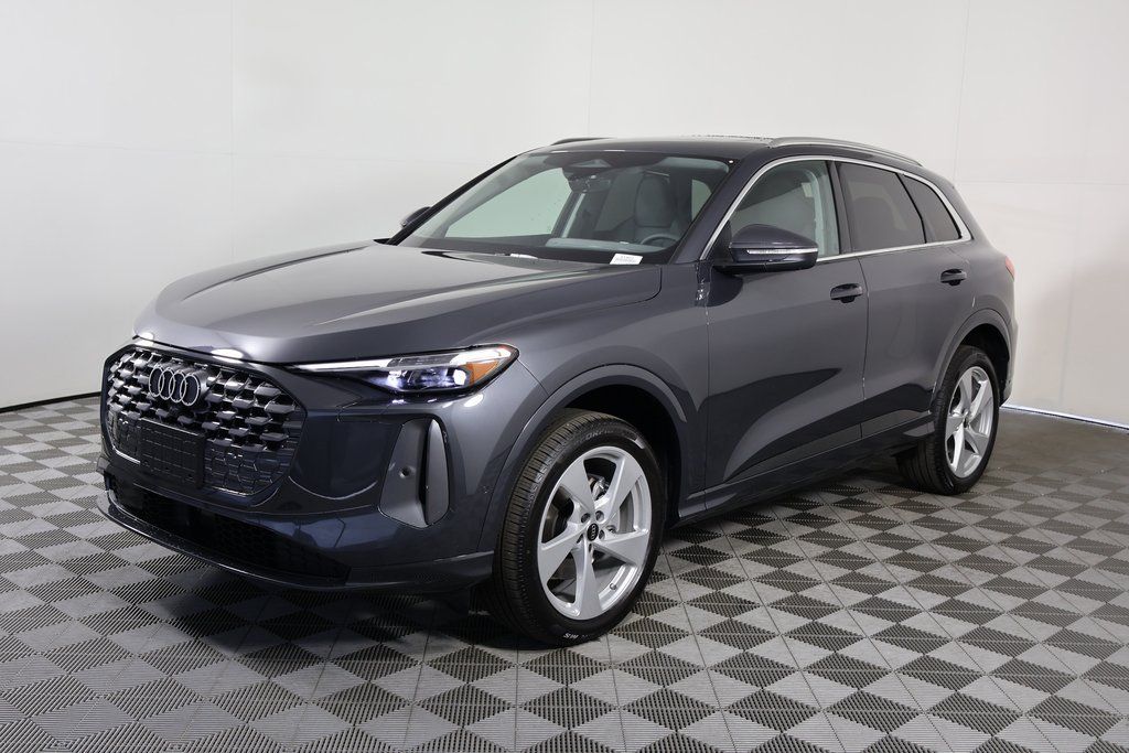 2025 Audi New Q5 Premium Plus's photo