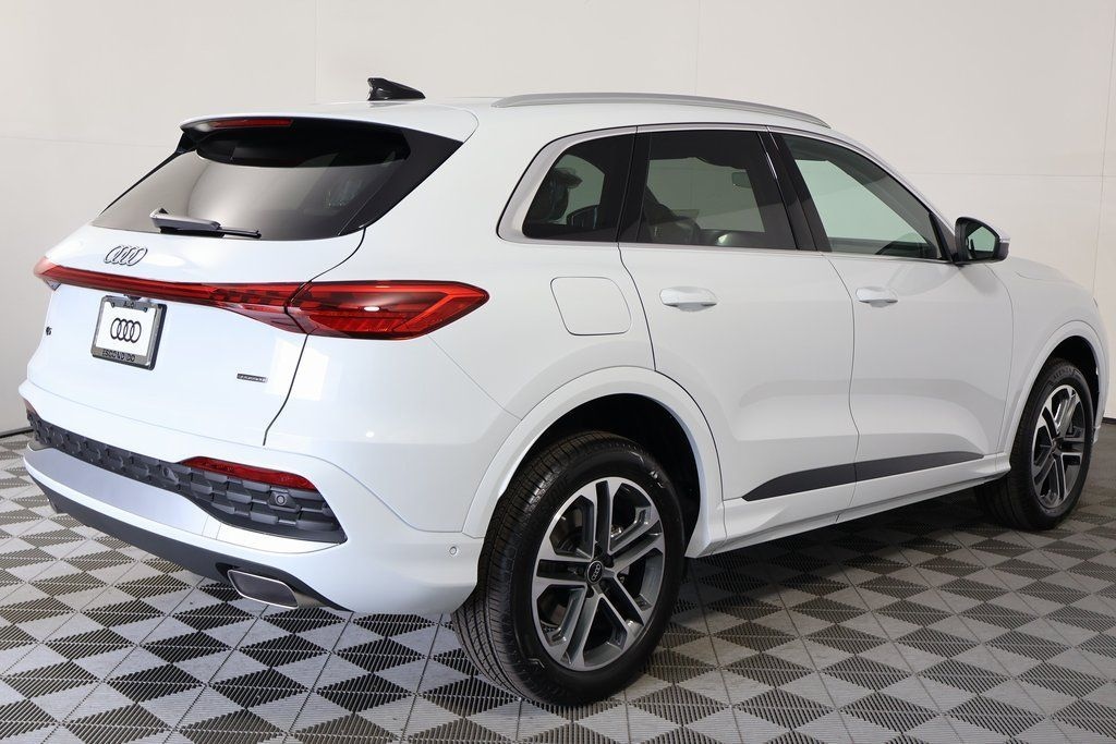 New 2026 Audi Q5 Premium SUV