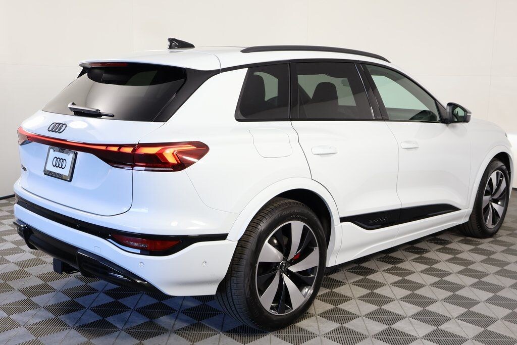 New 2025 Audi SQ6 e-tron Premium Plus SUV