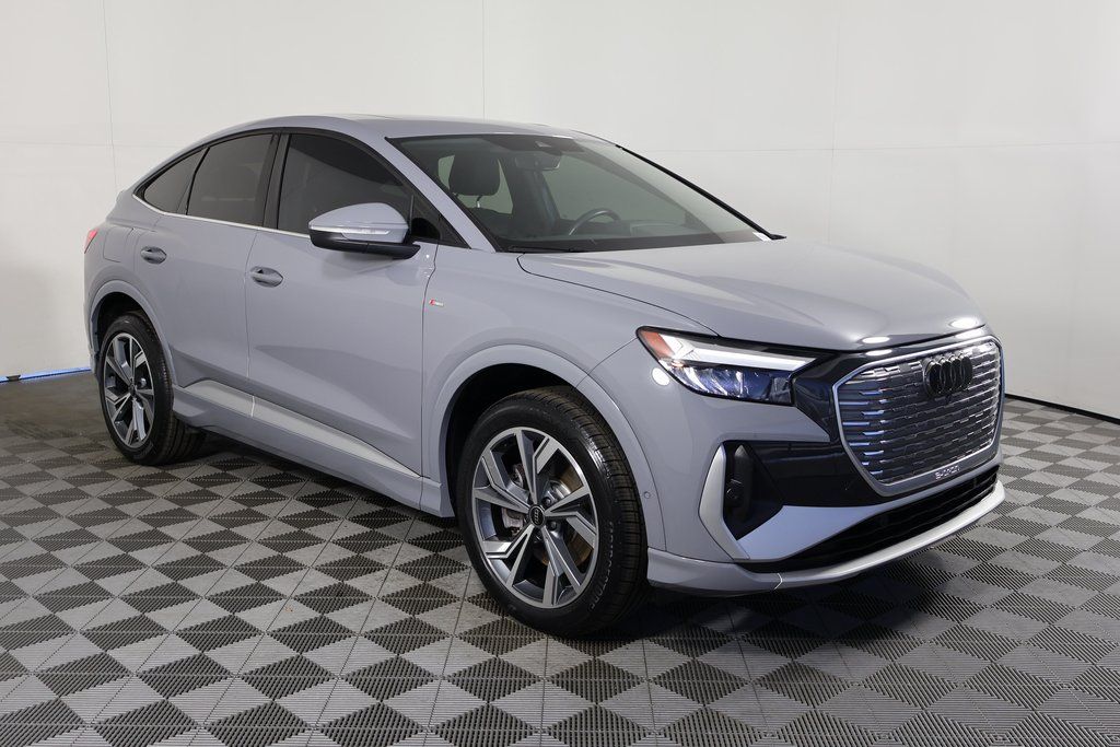 2023 Audi Q4 E-tron Sportback Premium Plus photo 2